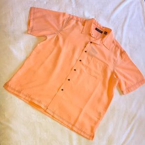 NWT ROUNDTREE & YORK Short Sleeved Button Up Shirt